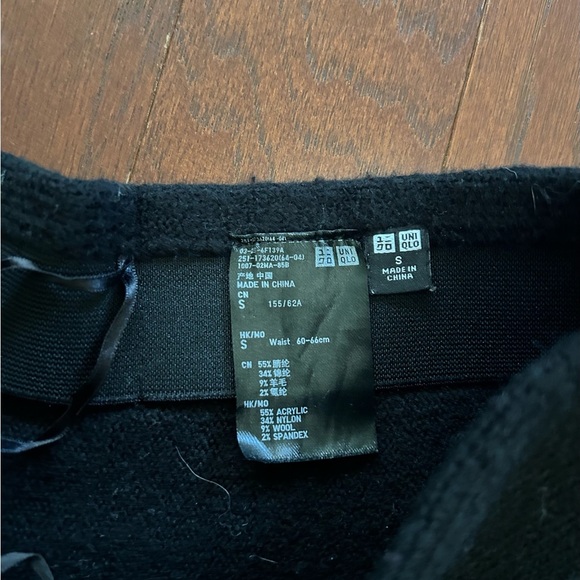 UNIQLO Wool Blend Flare A-line Skirt, Size S, Black - Picture 6 of 7